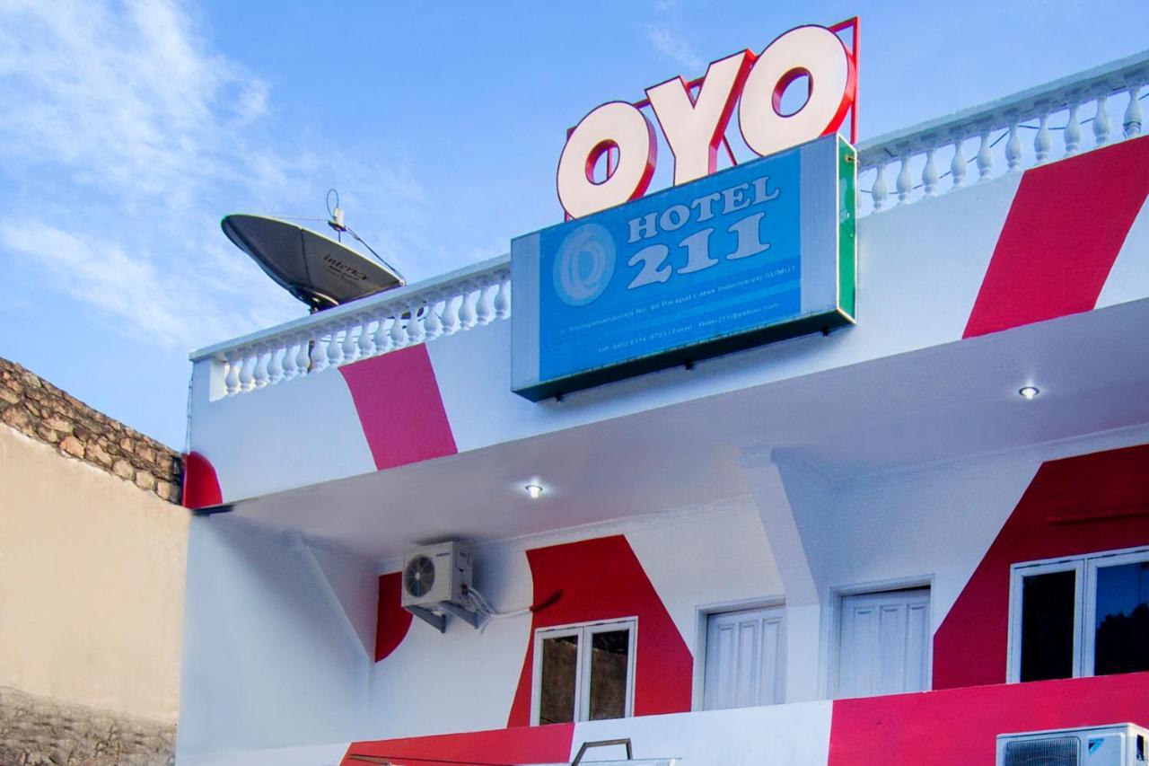 פראפאט Oyo 2045 Hotel 211 מראה חיצוני תמונה
